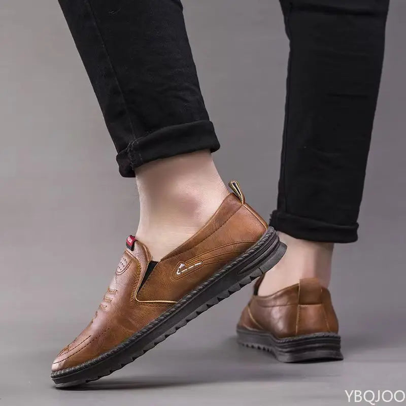 Large Size Spring Autumn New Breathable Lightweight and Casual Men's Shoes Outdoor Anti Slip and Wear-resistant Men's Work Shoes