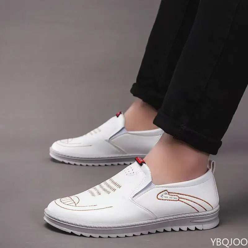 Large Size Spring Autumn New Breathable Lightweight and Casual Men's Shoes Outdoor Anti Slip and Wear-resistant Men's Work Shoes